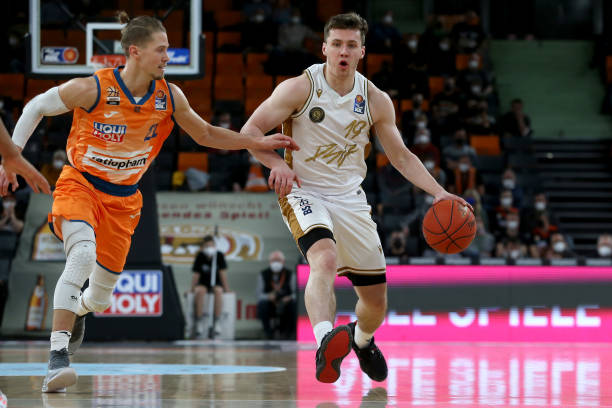 的比赛充满 的比赛充满